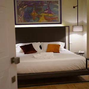 https://palazzo-bibbi-rooms-to-live.taorminaitalyhotels.com