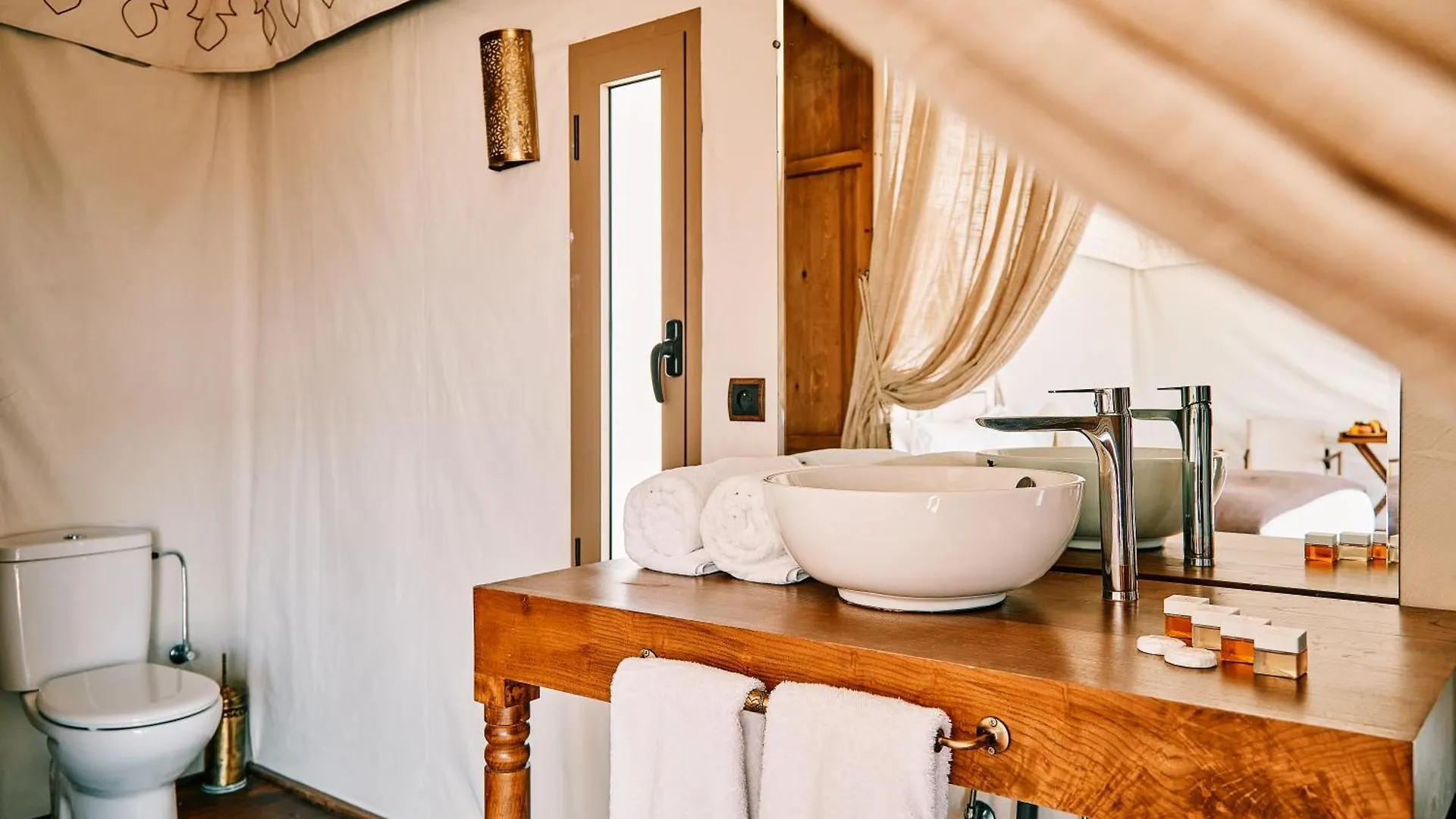 The White Camel Agafay Villa Marrakesh Lodge